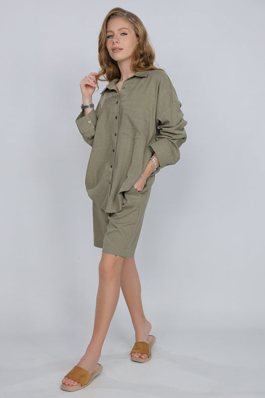 Pantaloni Ilinkas de damă scurti din in kaki – talie elastică cu șnur, croială lejeră