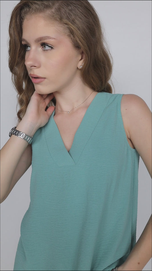 Top damă Ilinkas din vâscoză verde-turquoise – decolteu în V, croială lejeră, spate mai lung